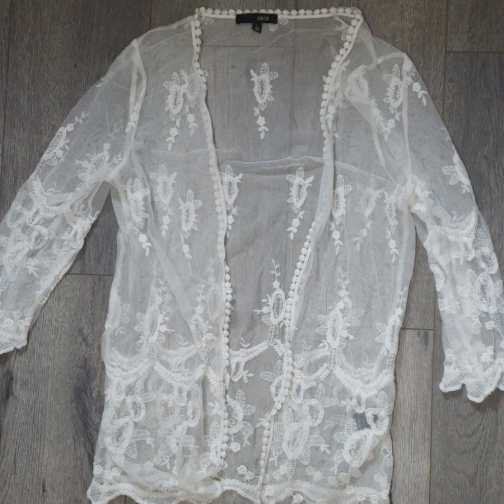 Lace kimono